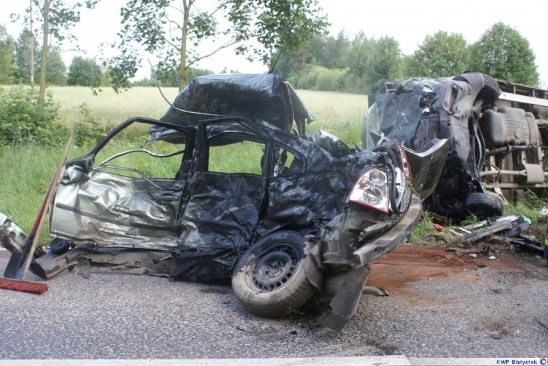 W wyniku wypadku w miejscowości Podbagny zginęły trzy osoby, fot. podlaska.policja.gov.pl