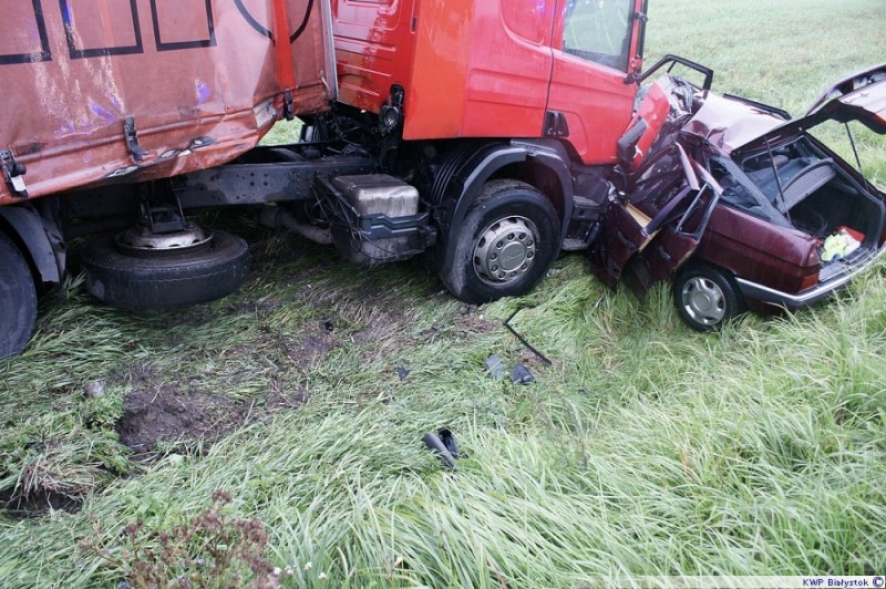 Cztery osoby zginęły w wyniku wypadku na drodze krajowej 61 fot. podlaska.policja.gov.pl