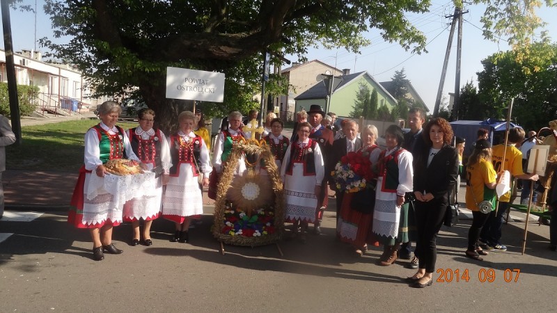 Wieniec powiatu ostrołęckiego najładniejszy na Dożynkach Województwa Mazowieckiego i Diecezji Płockiej