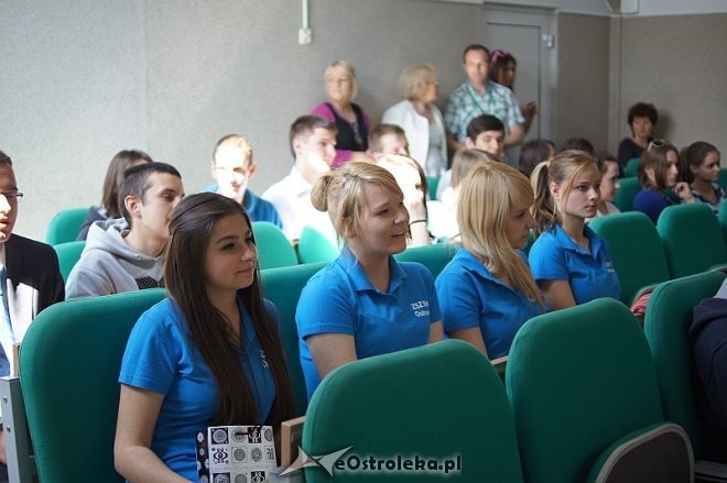 Zakończenie roku klas maturalnych w ZSZ 3 fot. eOstroleka.pl