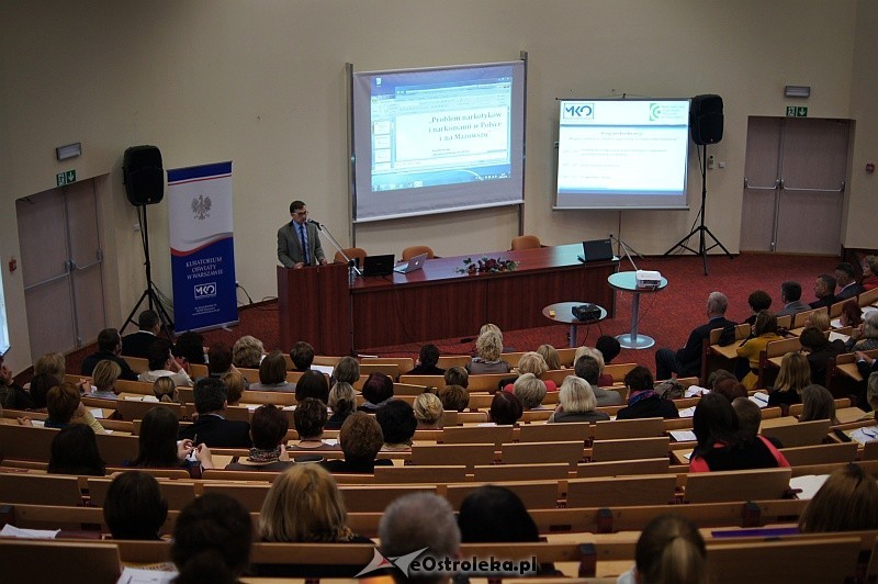 Listopadowa konferencja &#8222;Bezpieczeństwo w szkole a zagrożenia w środowisku lokalnym&#8221; fot. eOstroleka.pl