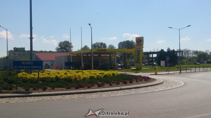 Rondo Holgiera Hielma i stacja Lotos