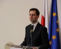 Minister Pracy: Priorytetem jest oskładkowanie umów-zleceń i promocja umów o pracę