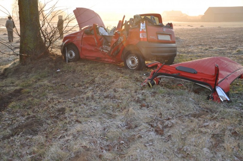 Rozbity w wyniku wypadku fiat panda, fot. KPP Wyszków