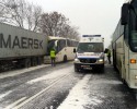 Mława: Wypadek. Autobus zderzył się z ciężarówką. 21 osób rannych