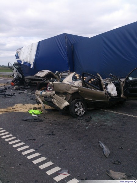 Stawiski: W śmiertelnym wypadku zginęła 19-latka, fot. podlaska.policja.gov.pl 