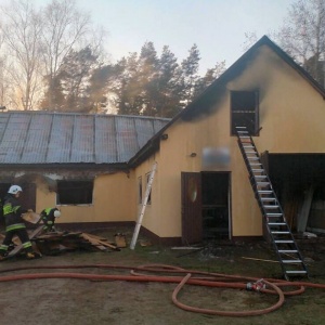 Pożar stolarni we wsi Pełty