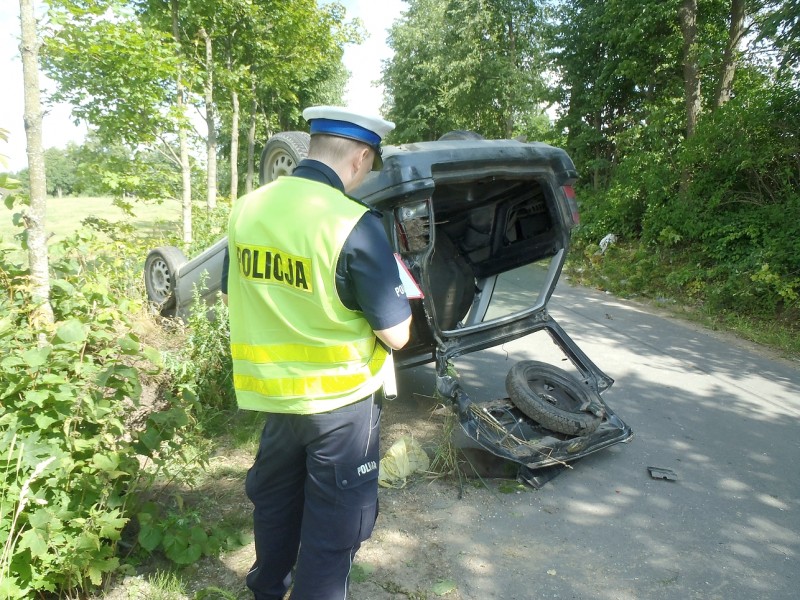 Śmiertelny wypadek. Pijany 16-latek dachował golfem, fot. podlaska.policja.gov.pl