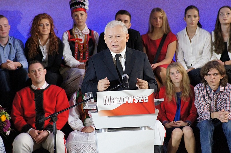 Prezes PiS Jarosław Kaczyński podczas mazowieckiej konwencji PiS w Kadzidle w 2014roku, fot. eOstroleka.pl