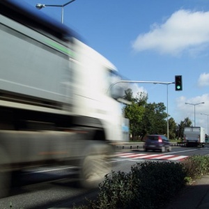 Polska ma trzy lata opóźnienia we wdrażaniu europejskiego systemu poboru opłat drogowych