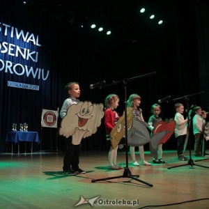 Powiatowy Festiwal Piosenki o Zdrowiu w Ostrołęckim Centrum Kultury [ZDJĘCIA]