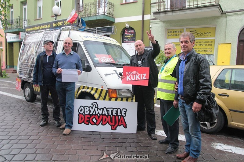 Protest odbył się na Starym Mieście pod siedzibą jednej z lokalnych redakcji, fot. eOstrołęka.pl