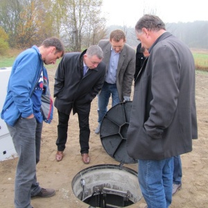 Można przyłączyć się do sieci kanalizacji sanitarnej w kolejnych miejscach gminy Rzekuń