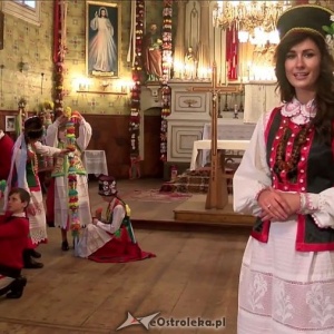 Miss Polski 2014, Ewa Mielnicka zaprasza na Niedzielę Palmową do Łysych [WIDEO]