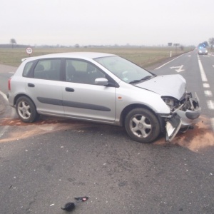 Ponikiew Duża: Groźny wypadek z udziałem pijanego kierowcy [ZDJĘCIA]