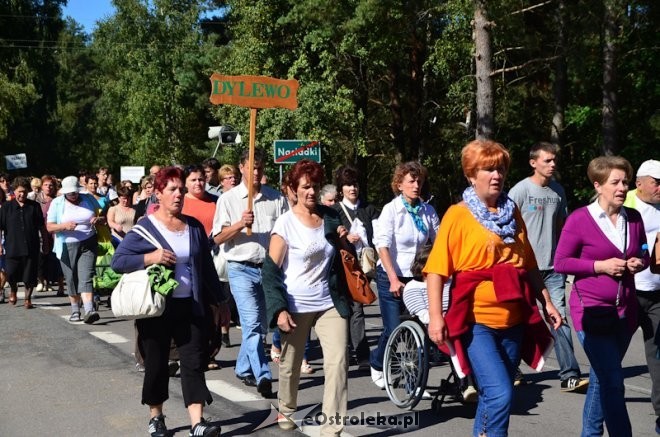 Piesza pielgrzymka do Sanktuarium w Dąbrówce, fot. eOstroleka.pl