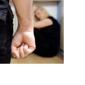 Znęcał się nad rodziną. Prokurator nakazał mu opuścić lokal
