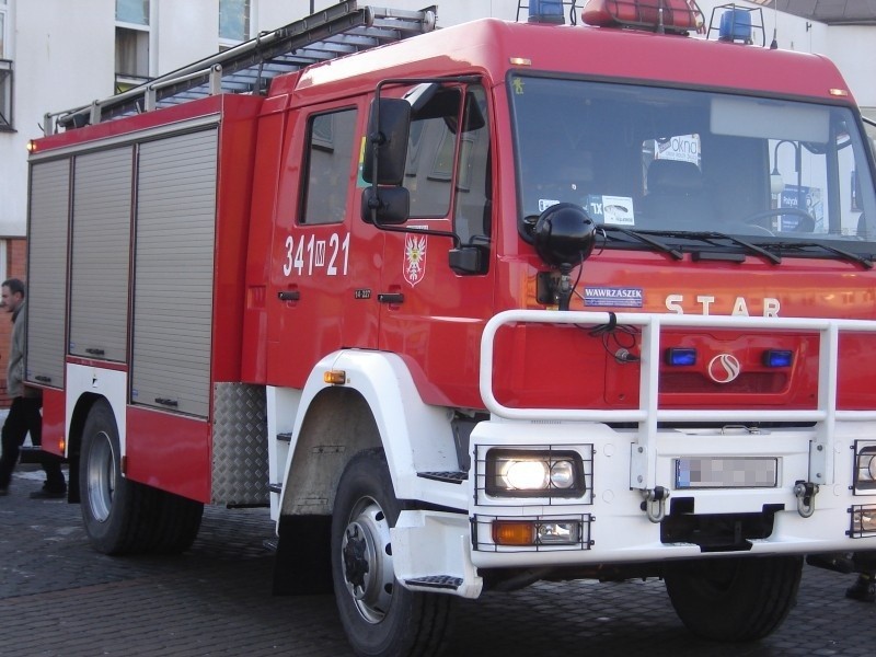 W piątkowe akcje gaśnicze na terenie powiatu ostrołęckiego zaangażowanych było siedem zastępów strażackich/fot. eOstroleka.pl