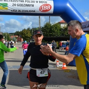 X sesja Rady Powiatu: Z obrad na sztafetę. Na czele starosta Kubeł [ZDJĘCIA]