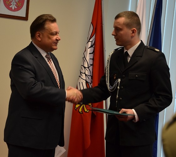 Marszałek Mazowsza Adam Struzik,  Druh Radosław Szwed z OSP w Lesznie - fot. Martyna Gadecka