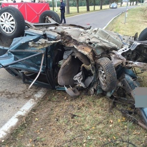 Śmiertelny wypadek pod Łysymi. Nie żyje 25-letni kierowca opla