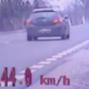 No i zaszalał! Kierowca z powiatu ostrołęckiego pędził 144 km/h na obowiązującej „50”