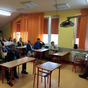 O bezpieczeństwie z nauczycielami ze Szkoły Podstawowej w Białobieli