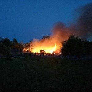 Straż Pożarna: Pożar w Czarnowcu to celowe podpalenie [WIDEO, ZDJĘCIA]