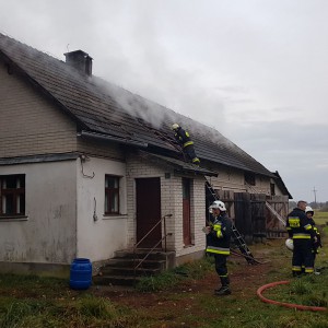Pożar domu w Świdwiborku [FOTO]