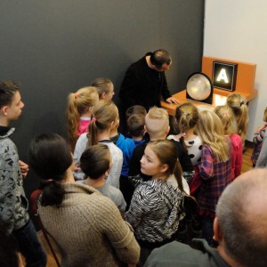Wystawa „Świat zmysłów” w Muzeum Kultury Kurpiowskiej oficjalnie otwarta [ZDJĘCIA]
