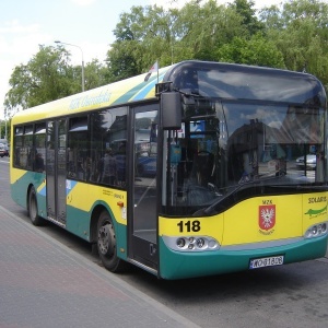 Wyzywał, groził i szarpał za włosy kierującą autobusem kobietę