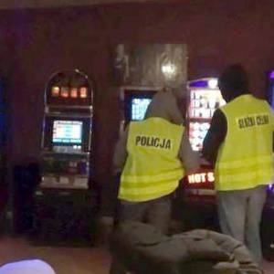Narkotyki i nielegalne automaty do gier w Żyrardowie