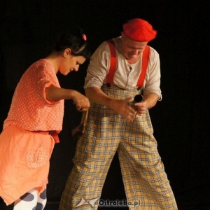 InQbator dzieciom &#8211; Teatr Scena i spektakl Cmok [ZDJĘCIA]