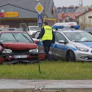 Wypadek przy ulicy Steyera. Pijany sprawca próbował uciekać [ZDJĘCIA]