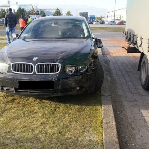 Ostrołęka: Kolizja bmw i ciężarowej scanii na tzw. „ mini obwodnicy” [ZDJĘCIA]