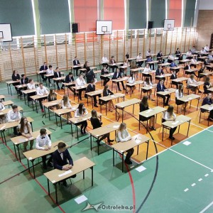 Czy egzamin gimnazjalny w ostrołęckich szkołach odbędzie się zgodnie z planem?