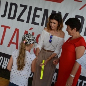 Festyn rodzinny w Babie z Miss Polski 2014 Ewą Mielnicką [ZDJĘCIA]