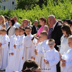 Pierwsza Komunia Święta w parafii pw. Zbawiciela Świata w Ostrołęce [ZDJĘCIA]