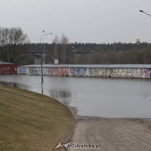 Plaża miejska w Ostrołęce zalana [ZDJĘCIA]