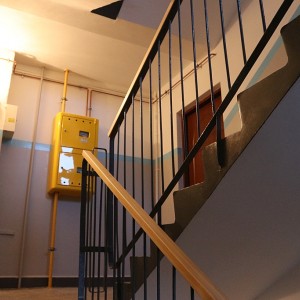 Ostrołęka: Remont klatek schodowych w blokach spółdzielni "Szklany Dom" [ZDJĘCIA]