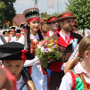 Wesele Kurpiowskie 2018: Na ślubnym kobiercu stanęła Miss Polski 2014 [WIDEO, ZDJĘCIA]