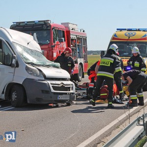 Uwaga kierowcy! Poważny wypadek w Miastkowie [ZDJĘCIA]