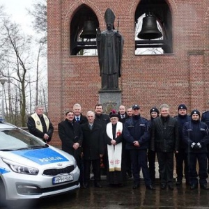 Ostrowscy policjanci dostali nowy radiowóz [ZDJĘCIA]