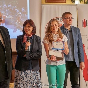 Uczennica I LO laureatką XXIV Ogólnopolskiej Olimpiady Promocji Zdrowego Stylu Życia PCK [ZDJĘCIA]