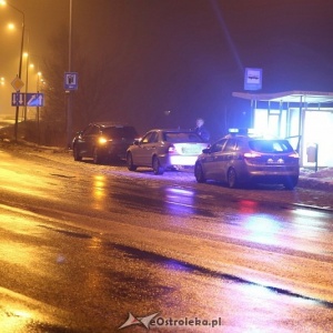 Kolizja dwóch aut na ulicy Ostrowskiej. Sprawca pijany [ZDJĘCIA]