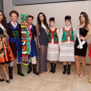 Bigos, pierogi i kurpiowski zespół na zgrupowaniu Miss Supernational 2016 [ZDJĘCIA]