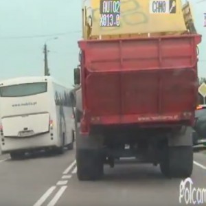 Pirat drogowy w autobusie! Za ten manewr stracił prawo jazdy. Zobacz WIDEO