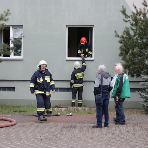 Strażacka interwencja w bloku przy ulicy Madalińskiego [ZDJĘCIA]