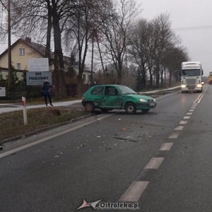 Wypadek na DK-61 na wjeździe do Różana [aktualizacja, foto]