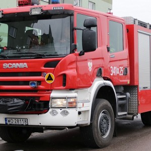 Pożar w Ludwinowie. Z ogniem walczyło pięć zastępów strażackich [AKTUALIZACJA]